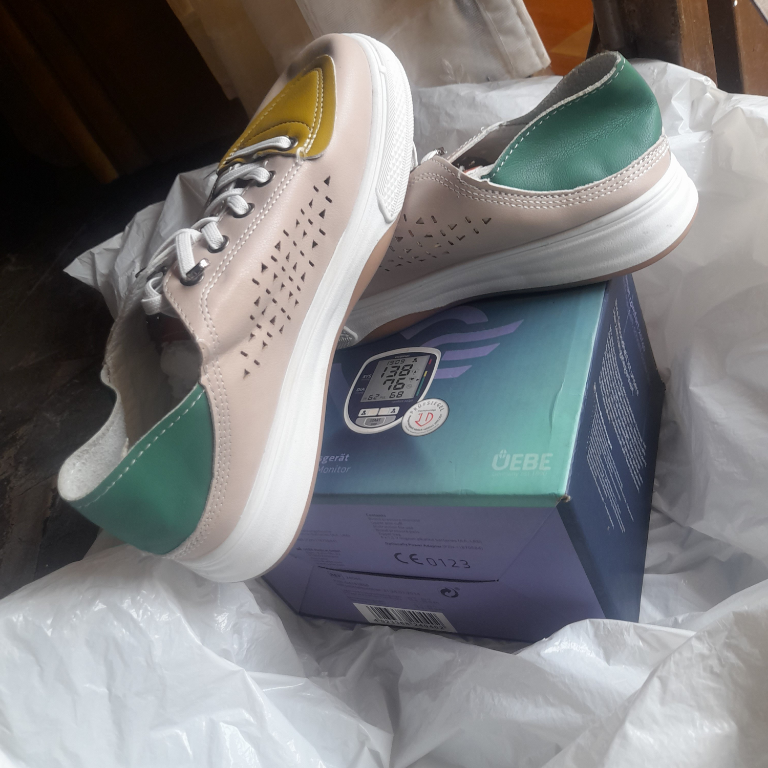 women sneakers