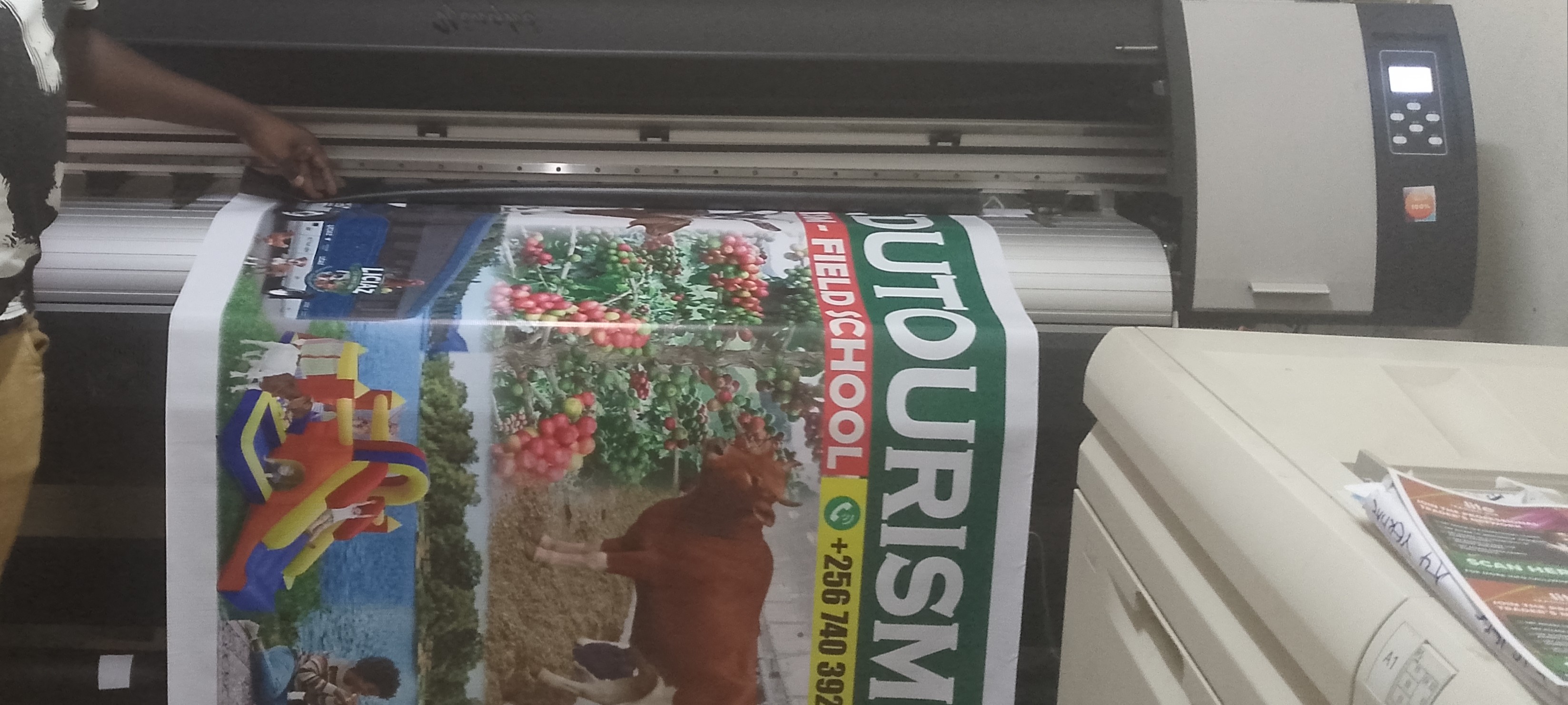 Banners, Sticker, Pullups, Teardrops,Posters,Fliers, Signpost etc