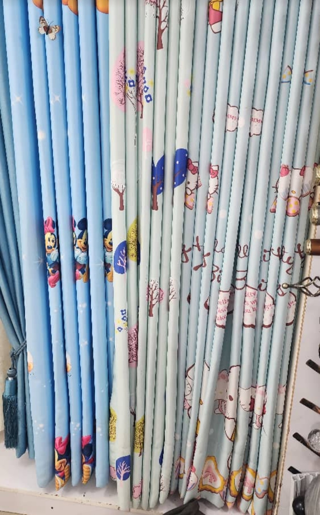 kids' curtains