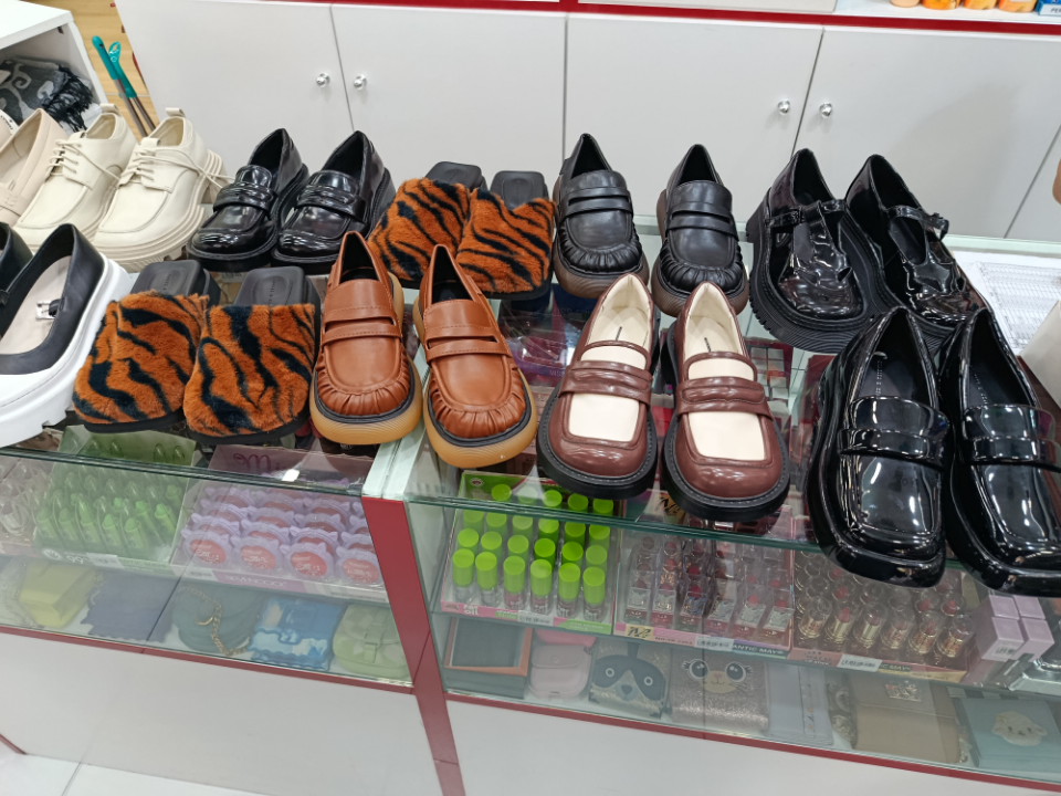 Lady loafers