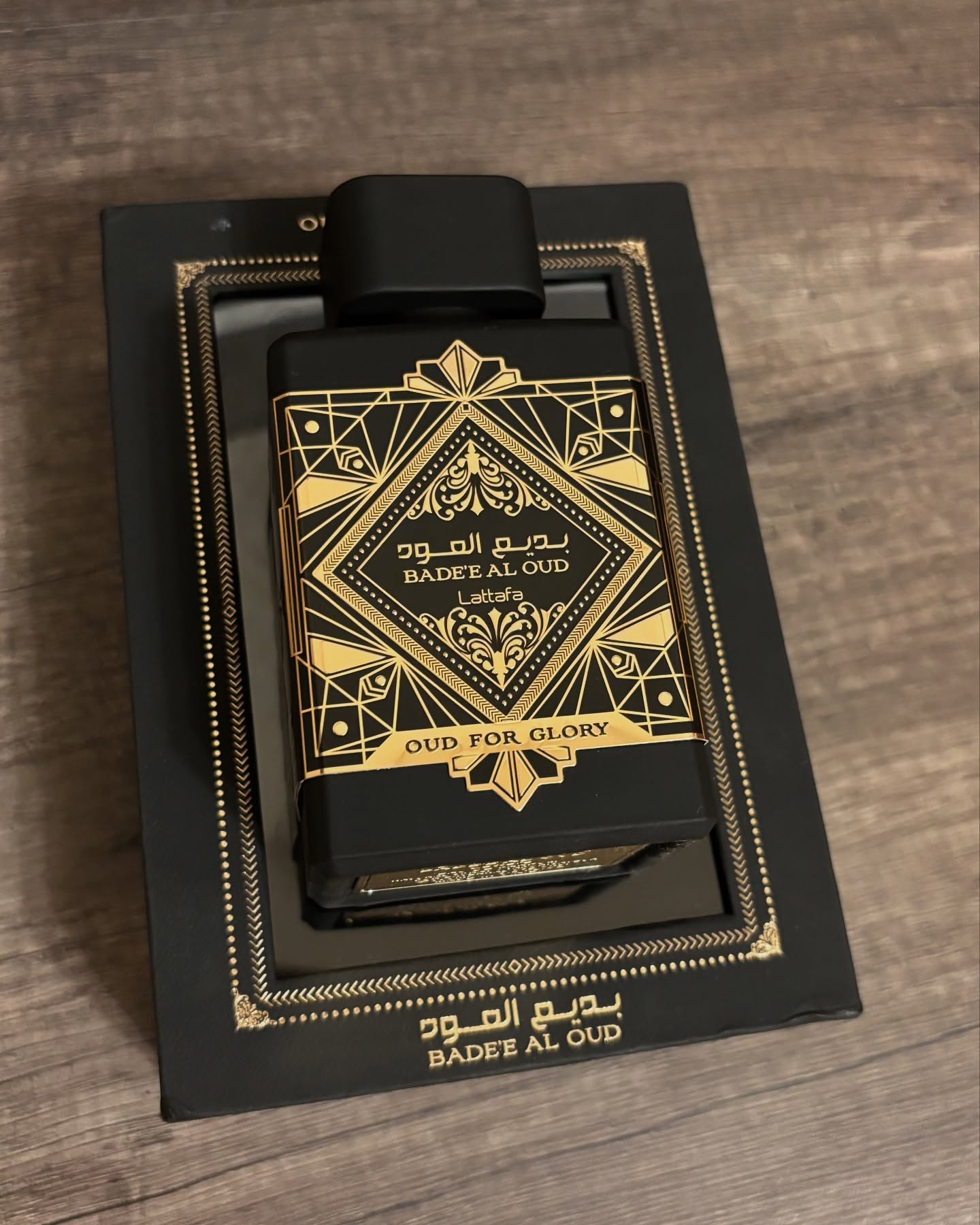 Lattafa oud for glory perfume