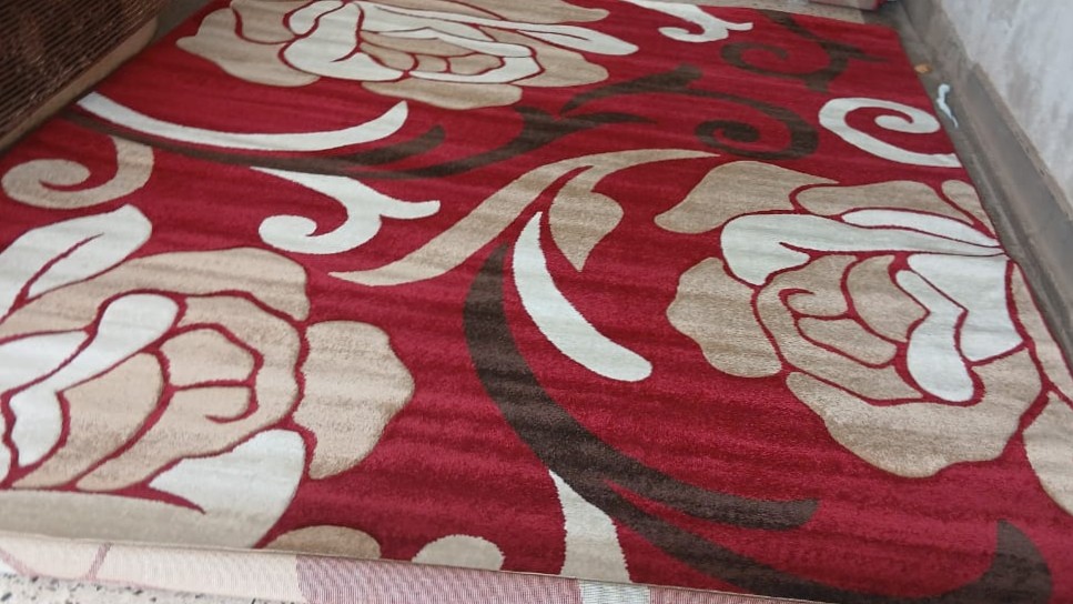 Center Carpets 2.5by3.5 meters