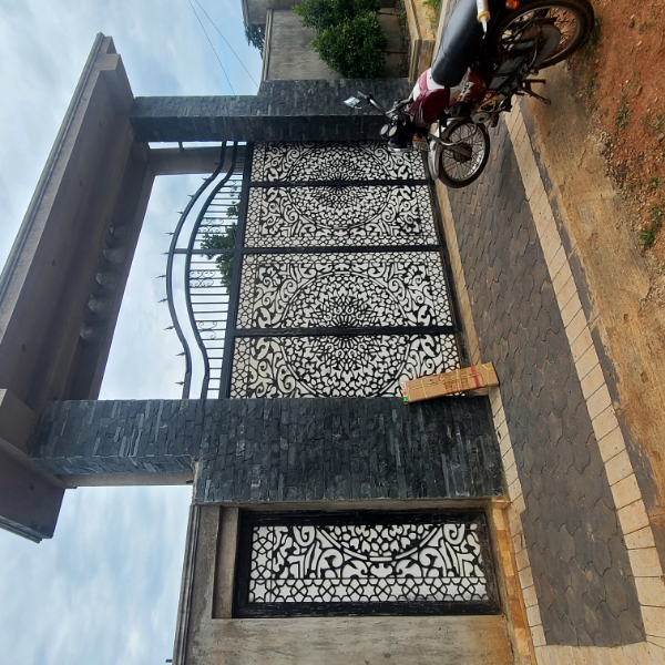 gate