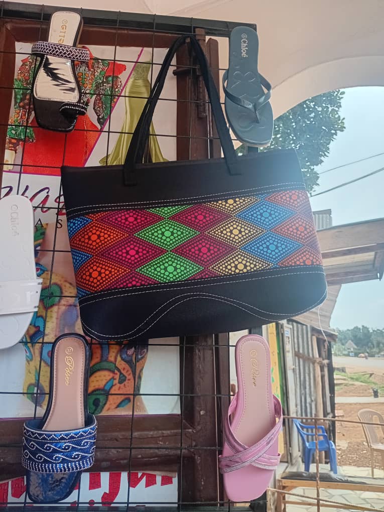 Hand bag