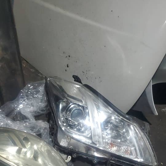 crown royal saloon headlight