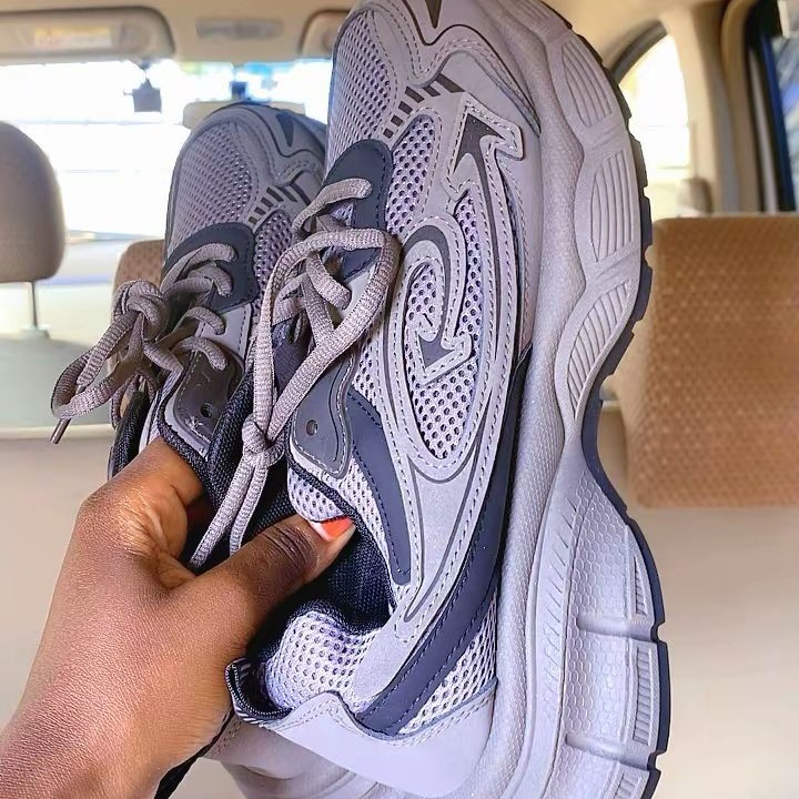secondhand sneakers