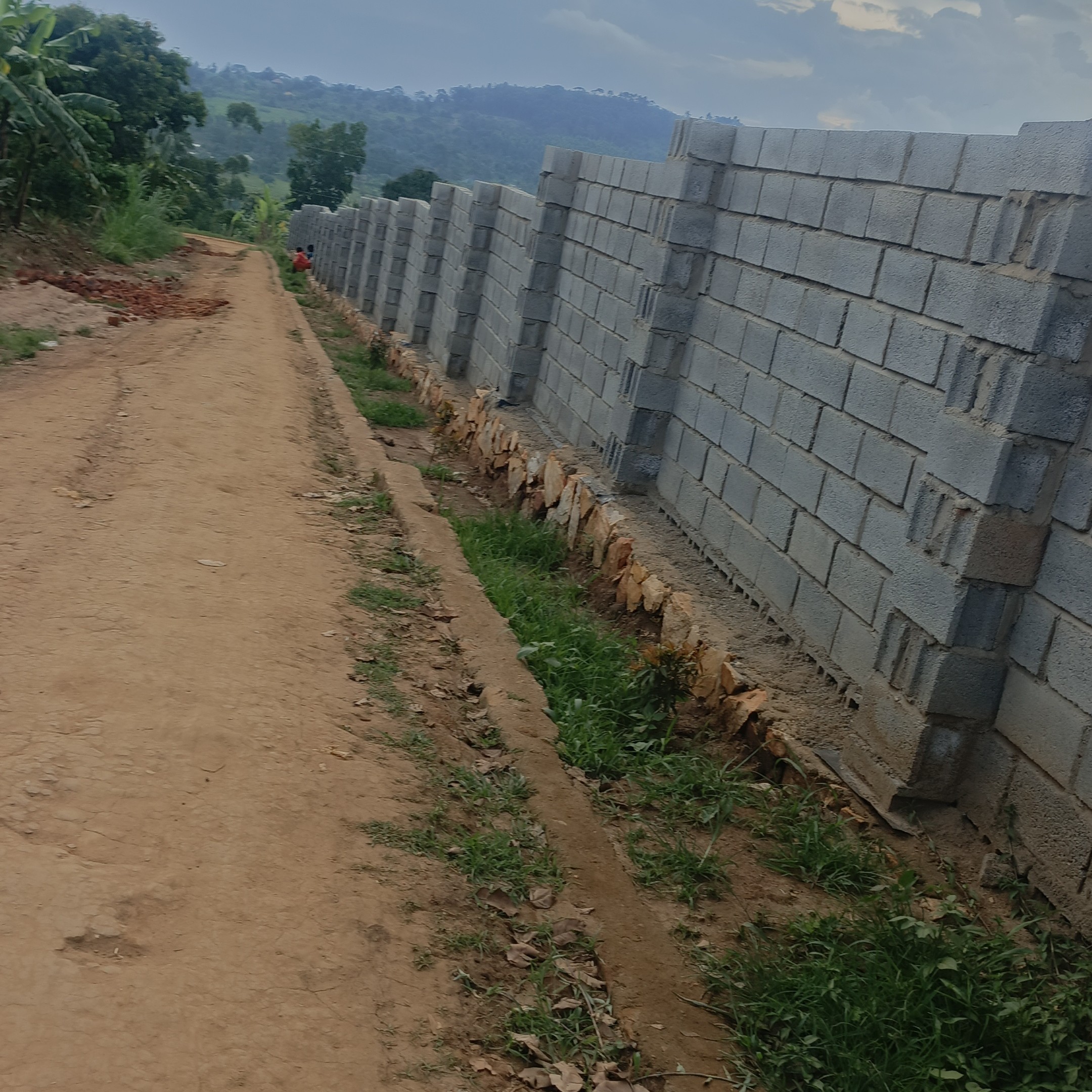 Plot of land for sale on Mitiyana road  few Kms after  Bujuuko with land tittle