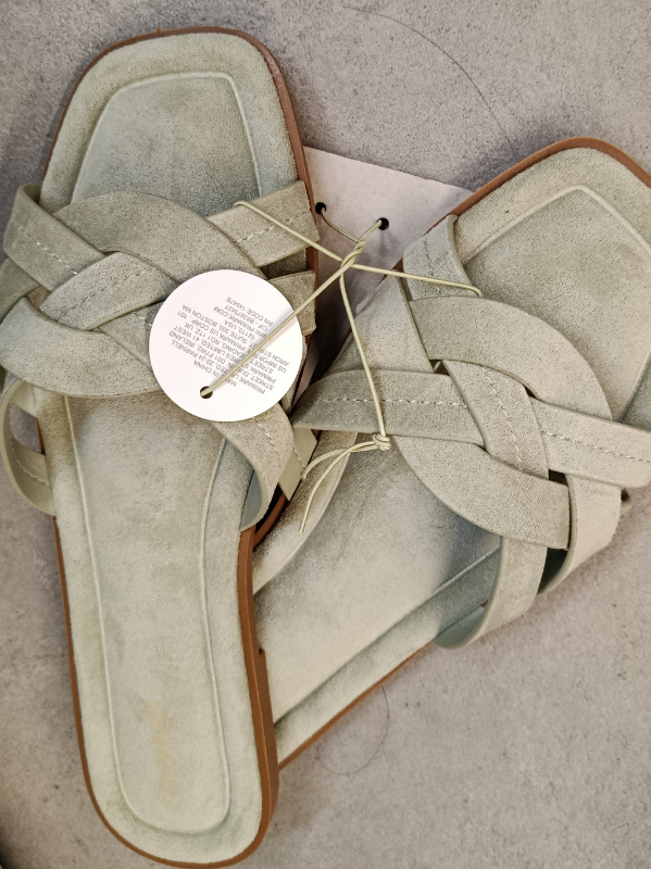 ladies sandal primak