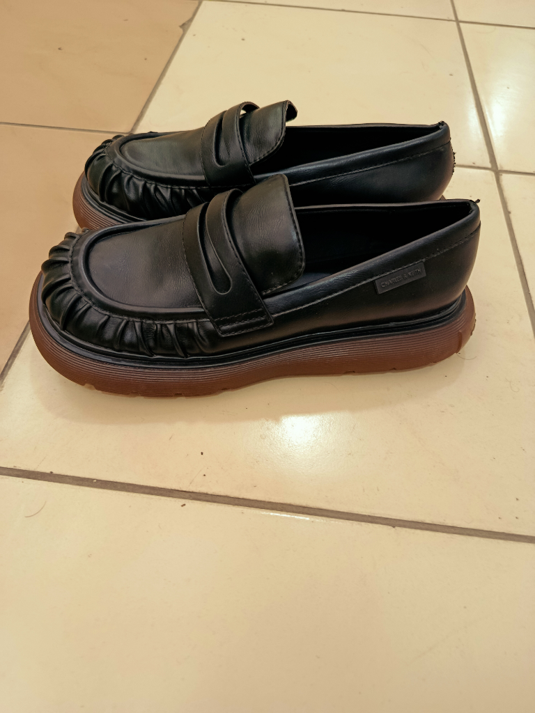 Ladies loafer (Charles & Keith) genuine