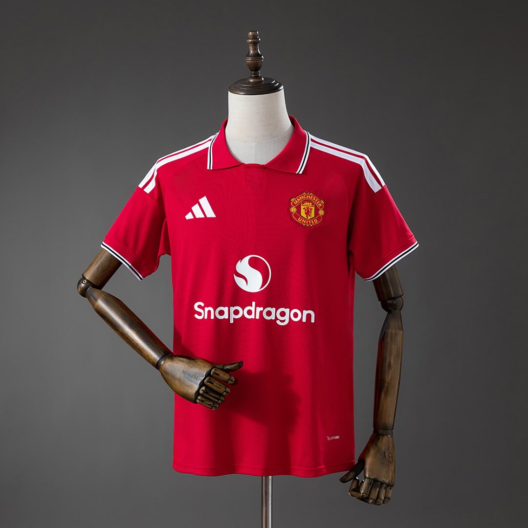 Manchester united home kit players version