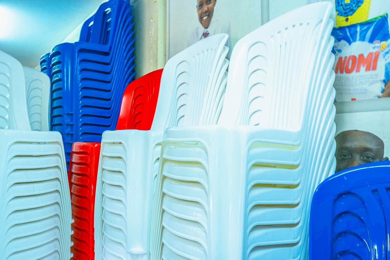 armless chairs