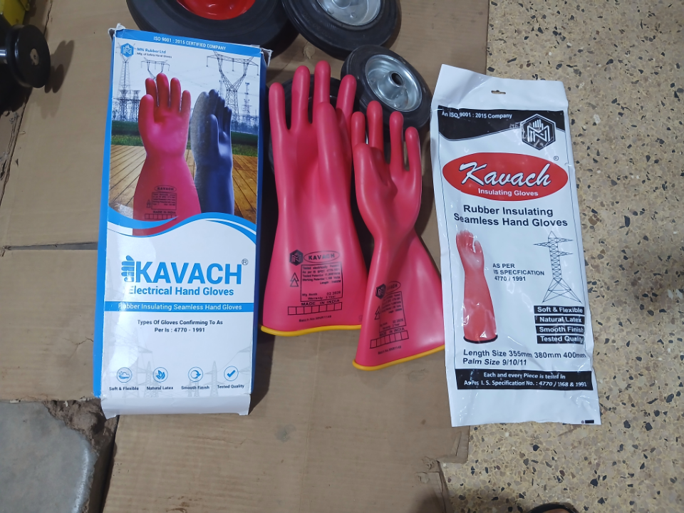 11,000Volts Electrical Gloves.