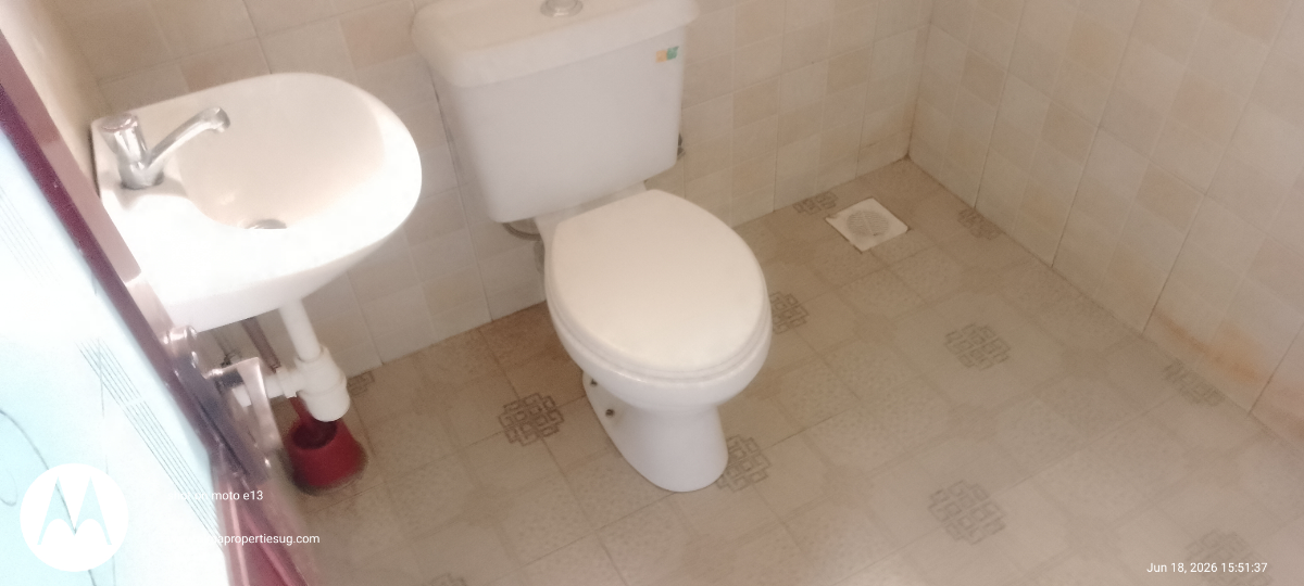 studio room for rent in kyanja. easily accessible and in a secure neighborhood.