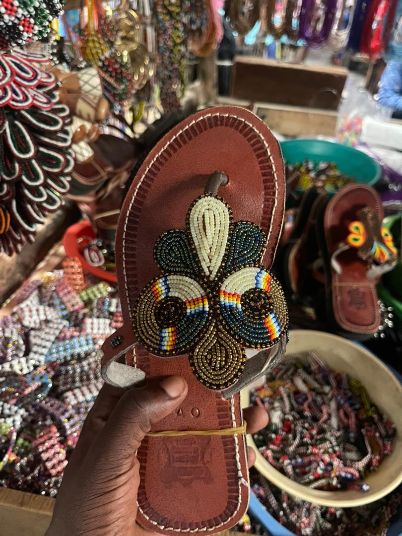 female craft shoe