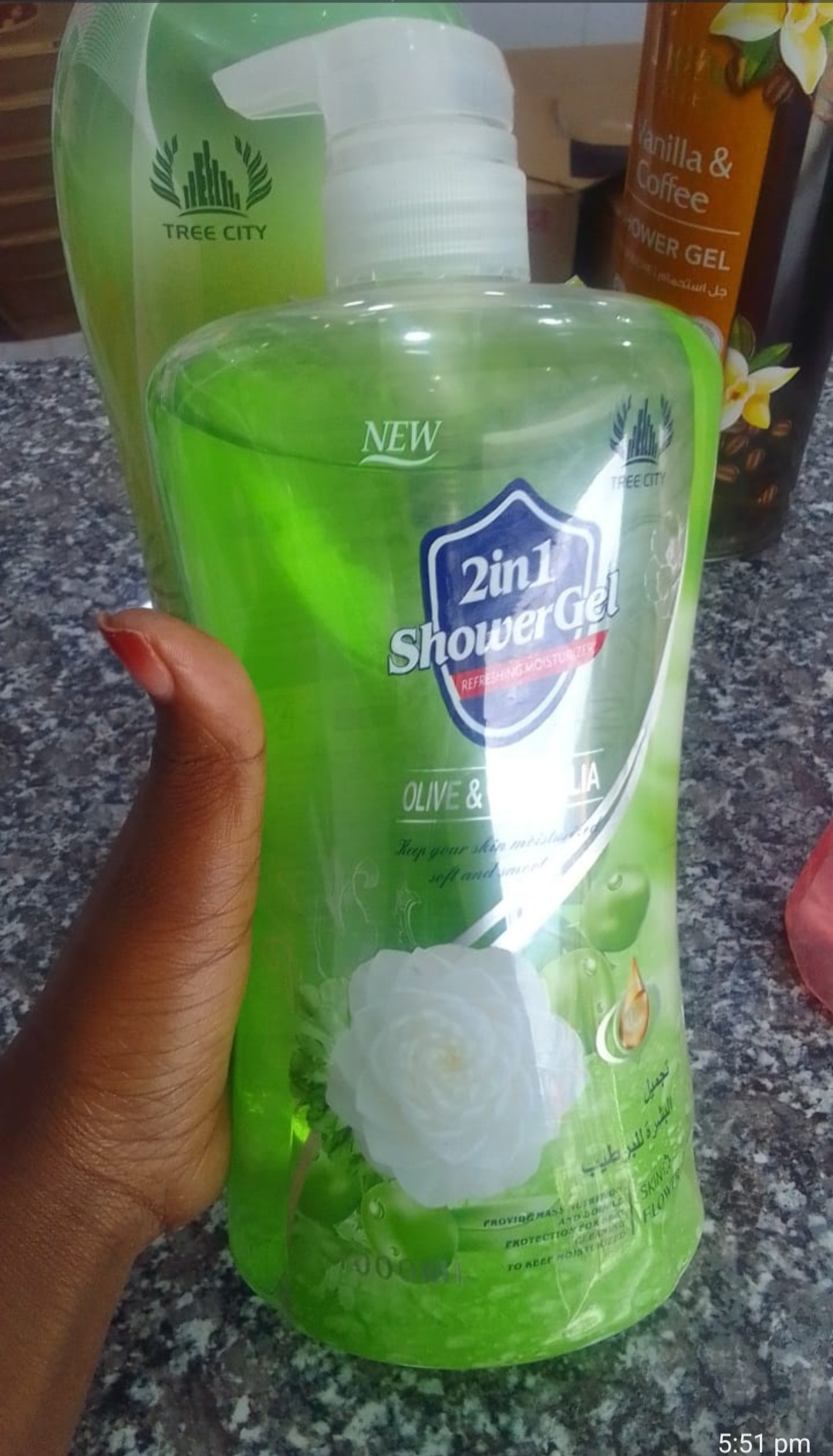 2 IN ONE SHOWER GEL.OLIVE AND VANILLA